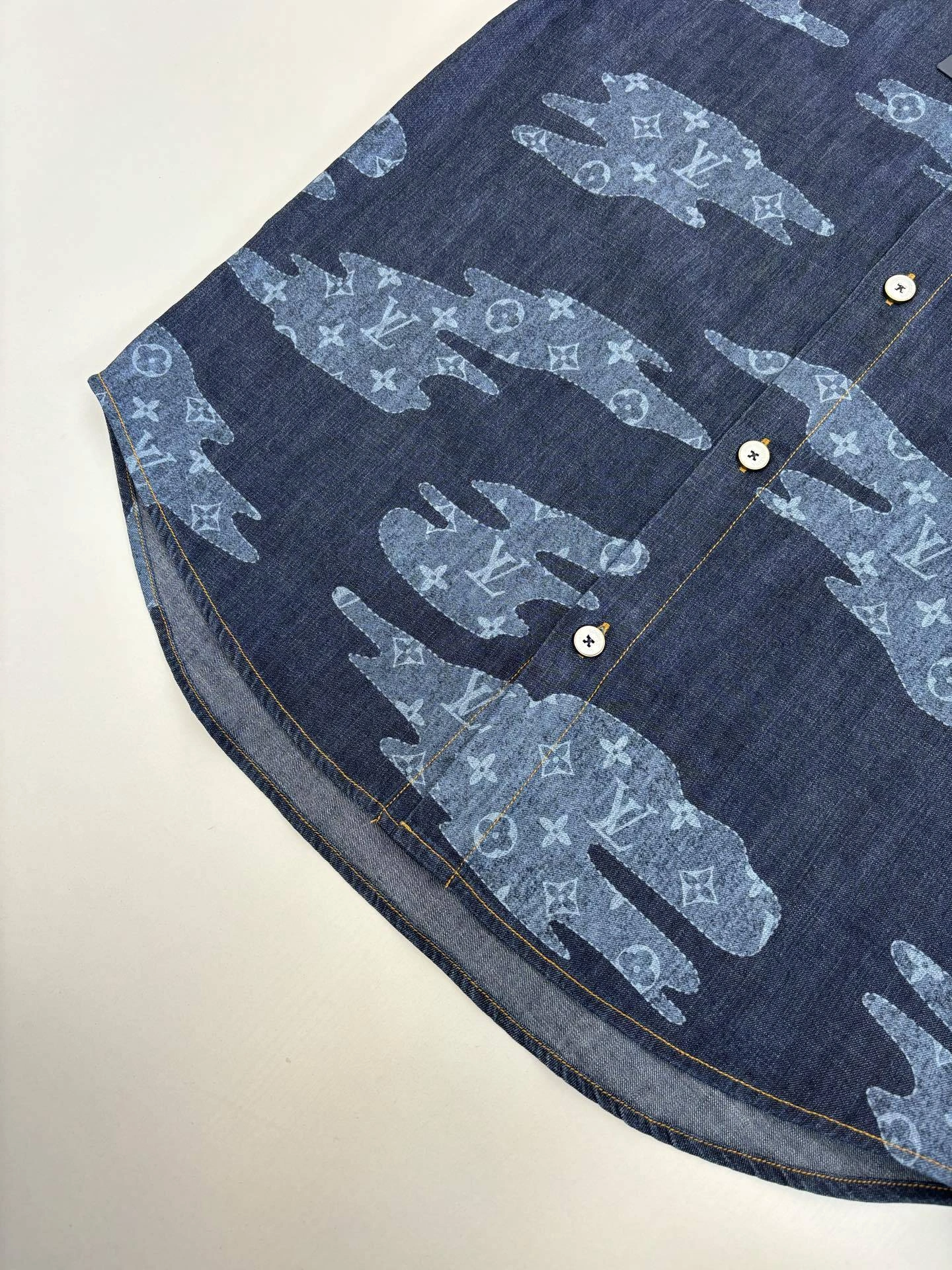 wg.luxury-- 8V Nigo oversize item:E-F363I0603
